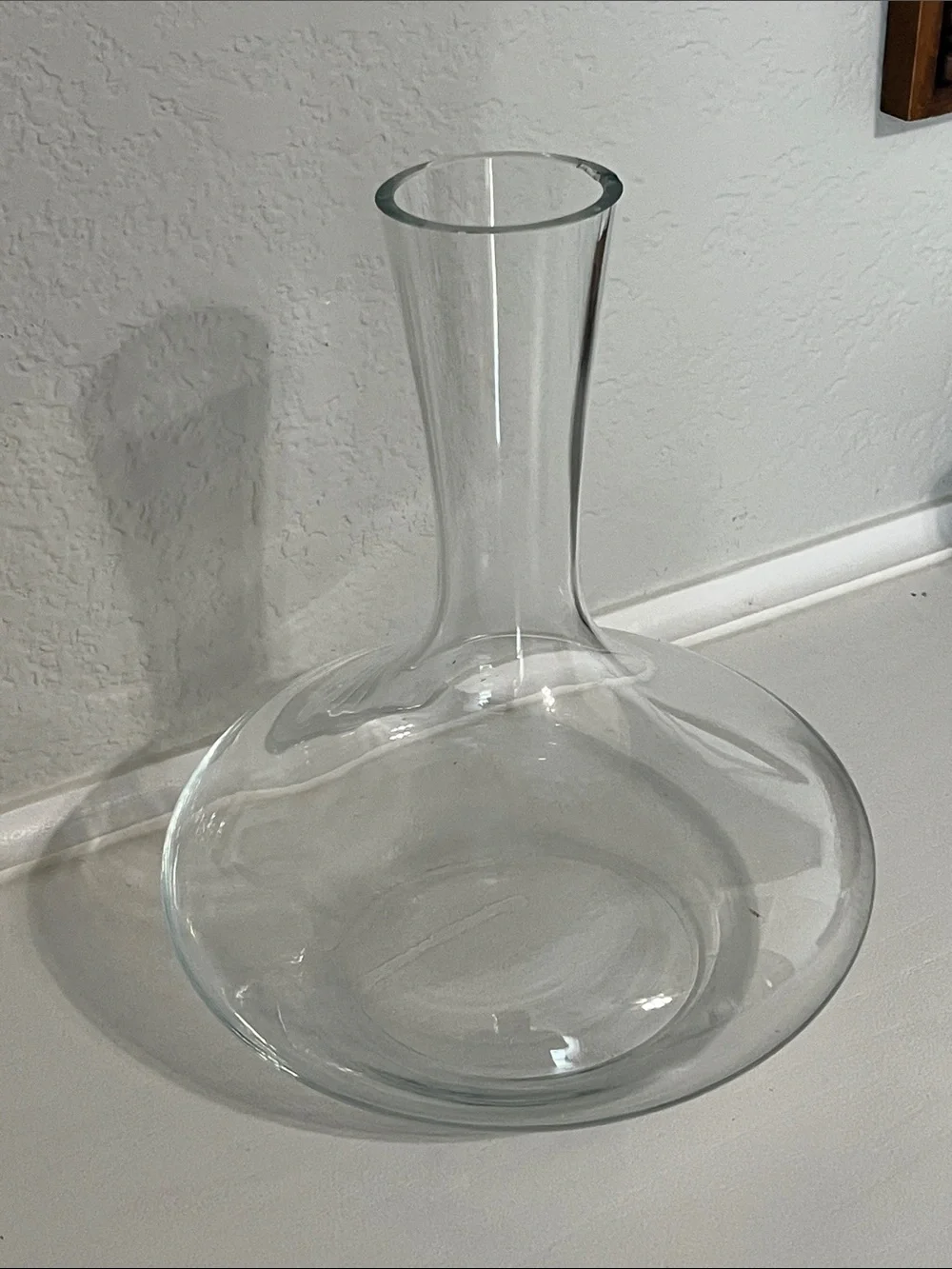 Clear Glass Wine Decanter with Wide Base